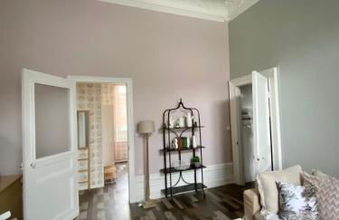 GRAND APPARTEMENT DE STYLE HAUSSMANNIEN - Foto 3