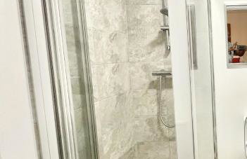 Folkestone Accommodation Large Home in Sandgate - Foto 5