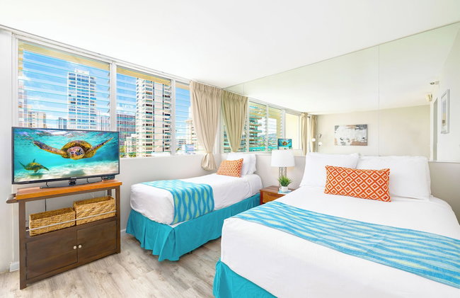 Cozy Studios at Aloha Surf Close to Waikiki Beach - Photo 7