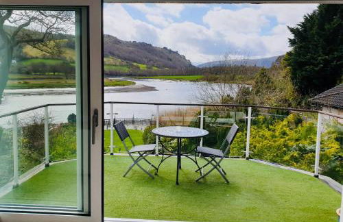 Detached Riverside Family Home on the River Conwy, Snowdonia, 6 Guests - Foto 18