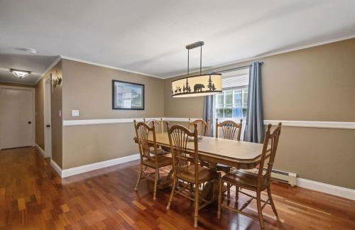 Lake Escape Family & Pet Friendly with Dock Access - Photo 30