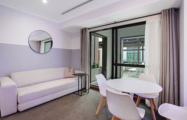 Cozy Studio Retreat in the City By Zodiak Stays - Photo 10