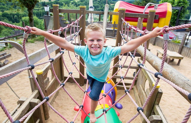 Single Storey Bungalow near Water Reservoir in Nordeifel - Foto 22