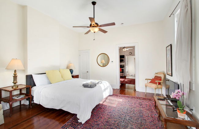 Montgomery Apartments on Magazine Street - Foto 16