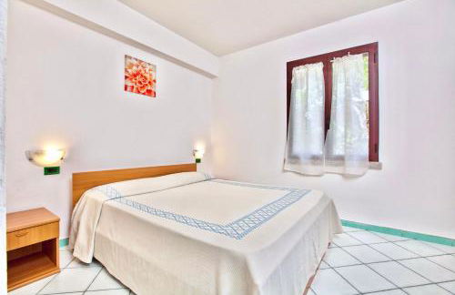 Residence with swimming-pool in Ottiolu just 250 mt from the sea - Photo 11