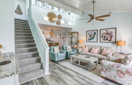 Salt and Light Oceanfront Condo with Pool and Elevator - Foto 3