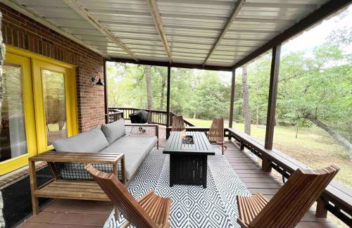 Swim Spa Billiards in Pineforest Spacious Home - Foto 12