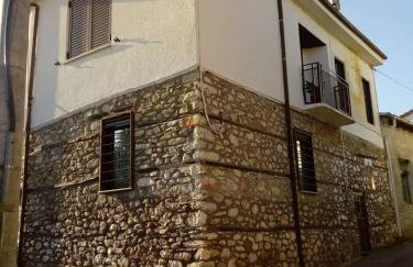 Traditional House "Elisavet" - Photo 2