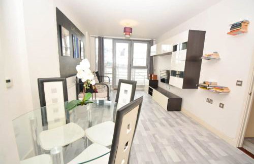 GioGio - Comfortable Stratford Flat with Stunning Views - Foto 10