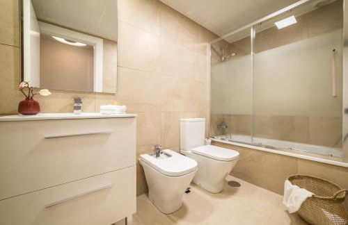 La Serna Premium Center - Photo 9