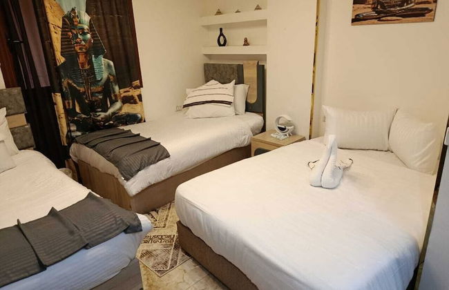 Guest House Paradise Top Roof Pyramids View - Foto 9