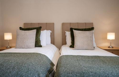 Monsal Trail Apartment B, Bakewell - Photo 9