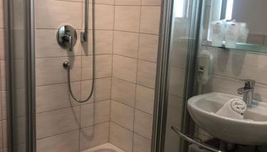 Einraumapartment mit Seeblickbalkon - Foto 3