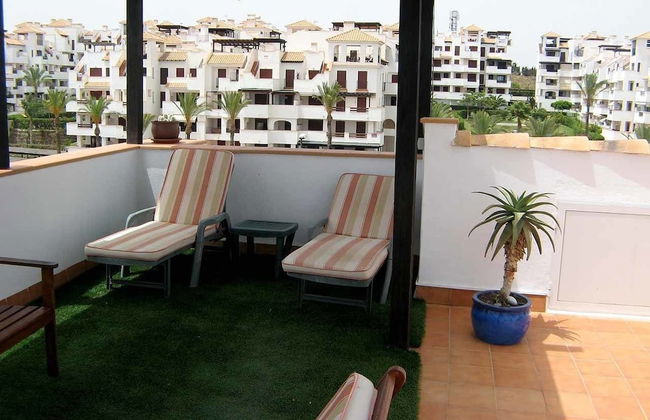 VenAVera H22D - Penthouse 2 Bedrooms/1Bath Beachfront WIFI - Photo 17