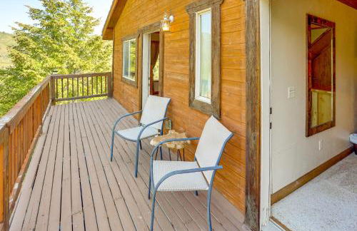 Fish Haven Cabin with Game Room, Views and Deck! - Foto 29