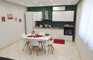 Montalbano Sweet Home, tra l' Etna e il mare - Foto 8