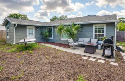 BBQ Ready Retreat with Pool Access in Palm Harbor - Foto 3