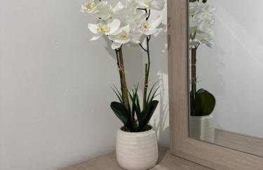 Cozy Retreat Near EWR with NYC access - Photo 3