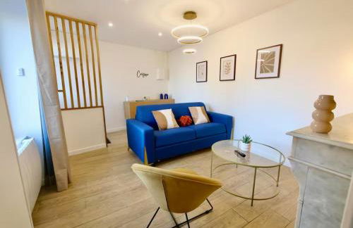 D-Day Suites - Photo 1