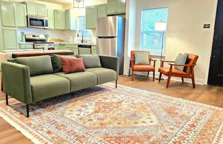 Charming & Stylish in Mid-Town - Foto 1