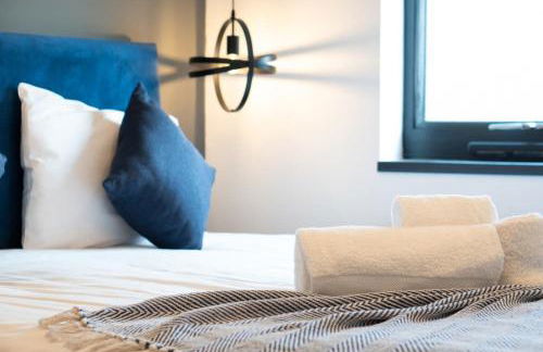 Adam Court Apartments - PE1 - Contractor Friendly - Choice of Studios or 1 Bed Apartments - Free Parking - Sofa Beds - Sky TV - Full Kitchen - Washer Dryer - WiFi - Foto 1