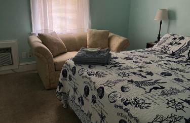 Historic Beach Side Getaway - Pet friendly, WiFi cottage - Foto 27