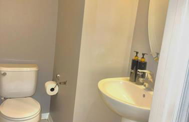 Large 4-Bedroom Entire Home with Two Living Rooms - Foto 18