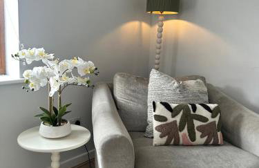 Stoops Hall - 2 bed first floor apartment - Photo 1