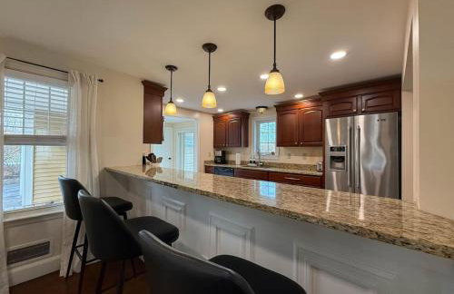 Portsmouth Landing 4BDRM, Modern Escape, Central - Foto 16