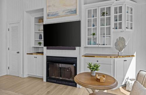 Blue Moon - LUX Oceanfront Pool Hot Tub Theater - Photo 27