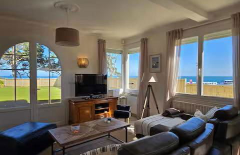 Les pieds dans l'eau - Foto 2