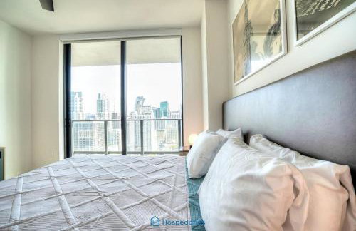 Apartment in New Luxury Condo in Downtown - Photo 18