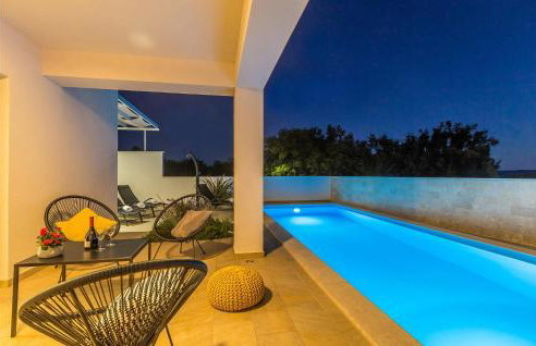 Nice Home In Linardici With Wifi - Photo 9