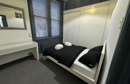 Stylish 2-Bed in Trendy Jesmond - Photo 15