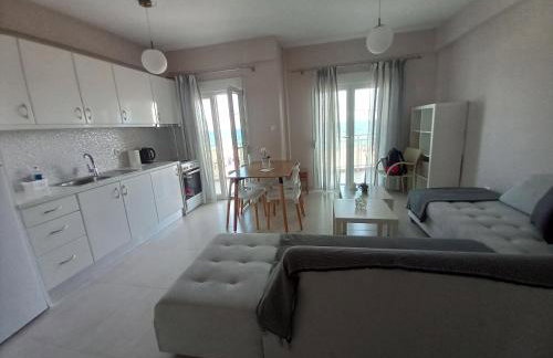 Breeze - Cozy Beachfront Lux Apartment - Listen Piano & the waves - Foto 7