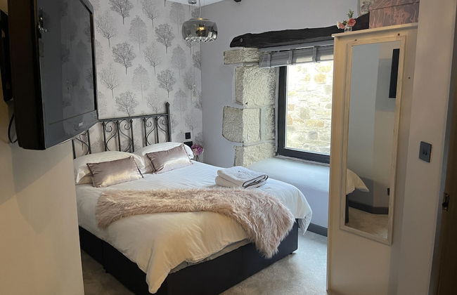 Luxury Dog-friendly 5 Star Cottage With Hot Tub - Photo 2