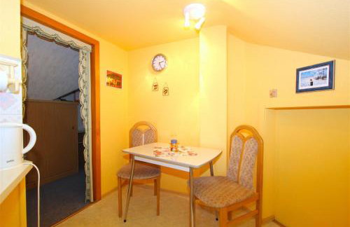 Private Apartment - Photo 11