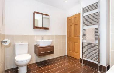 9 College Court Spacious, Modern 4-Bed Townhouse in York - Pass the Keys - Foto 23