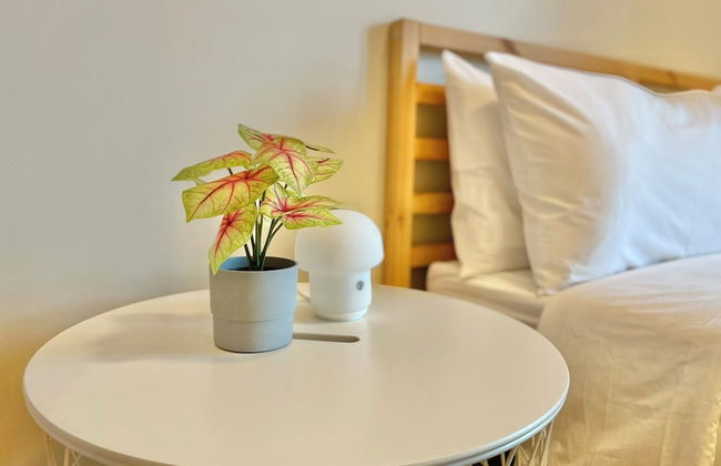 Uptown Parksuites 2 - Photo 12