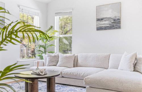 Modern 4BR Uptown Oasis! - Foto 15