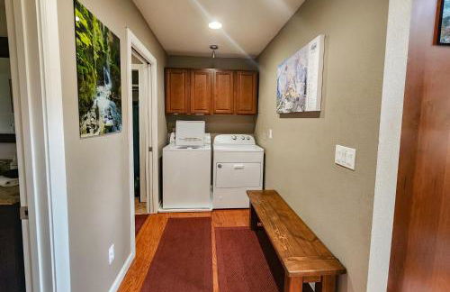 Hanging Glacier Chalet - Photo 33