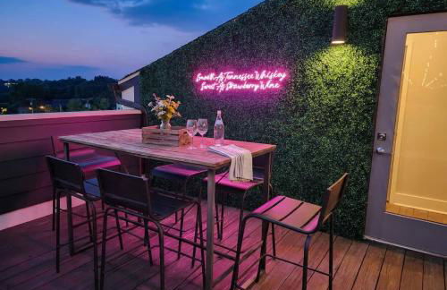 Rooftop Views Ping Pong Lounge Nashville - Foto 8
