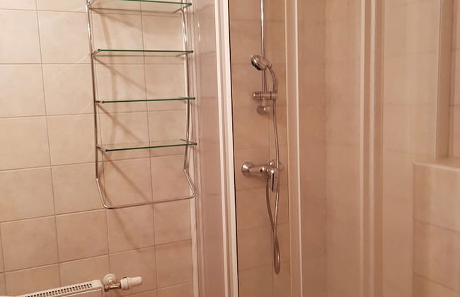 Apartment Near St. Kathrein Thermal Spa - Photo 12