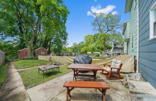 Comfort, Fun, and Retro Retreat - Foto 22