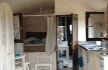 La Roulotte CLERELU - Du domaine des Ramonets - Photo 4