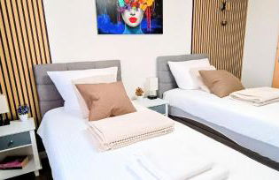 GADD Ferienwohnung # 002 Glück an der Donau # Best Elegant Suite 24#7 Check in - Foto 11