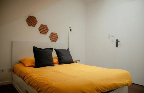Le Mansardé chaleureux T3 - 2 chambres Netflix WIFI - Foto 12