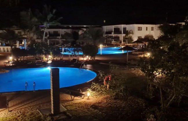 Tortuga Beach Lovely 2 bed Apartment and Gardens - Foto 14