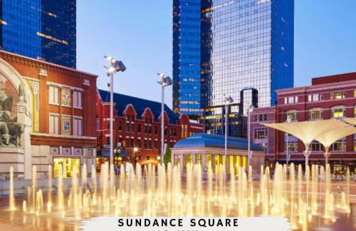 Colonial Style Retreat ft Pool Cinema jacuzzi - Foto 44