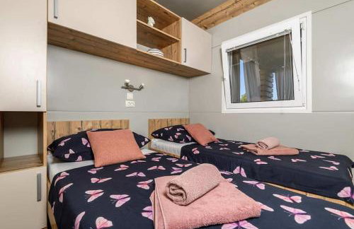 Cozy and Chic Little House with pool Ivinj - 4 - Foto 53